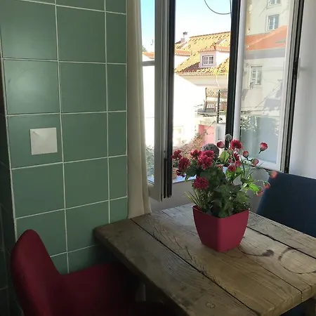 Alfama Patio Apartment *