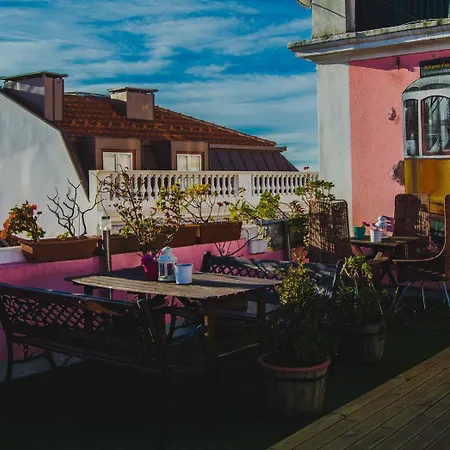 Апартаменты Alfama Patio